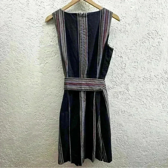 L.L. Bean Signature stripe apron dress with tie size 10 - Picture 8 of 9